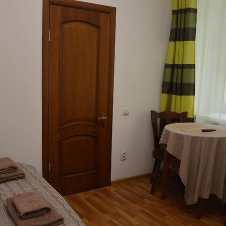 Cozy Apartment In The Center Of 리비프 외부 사진